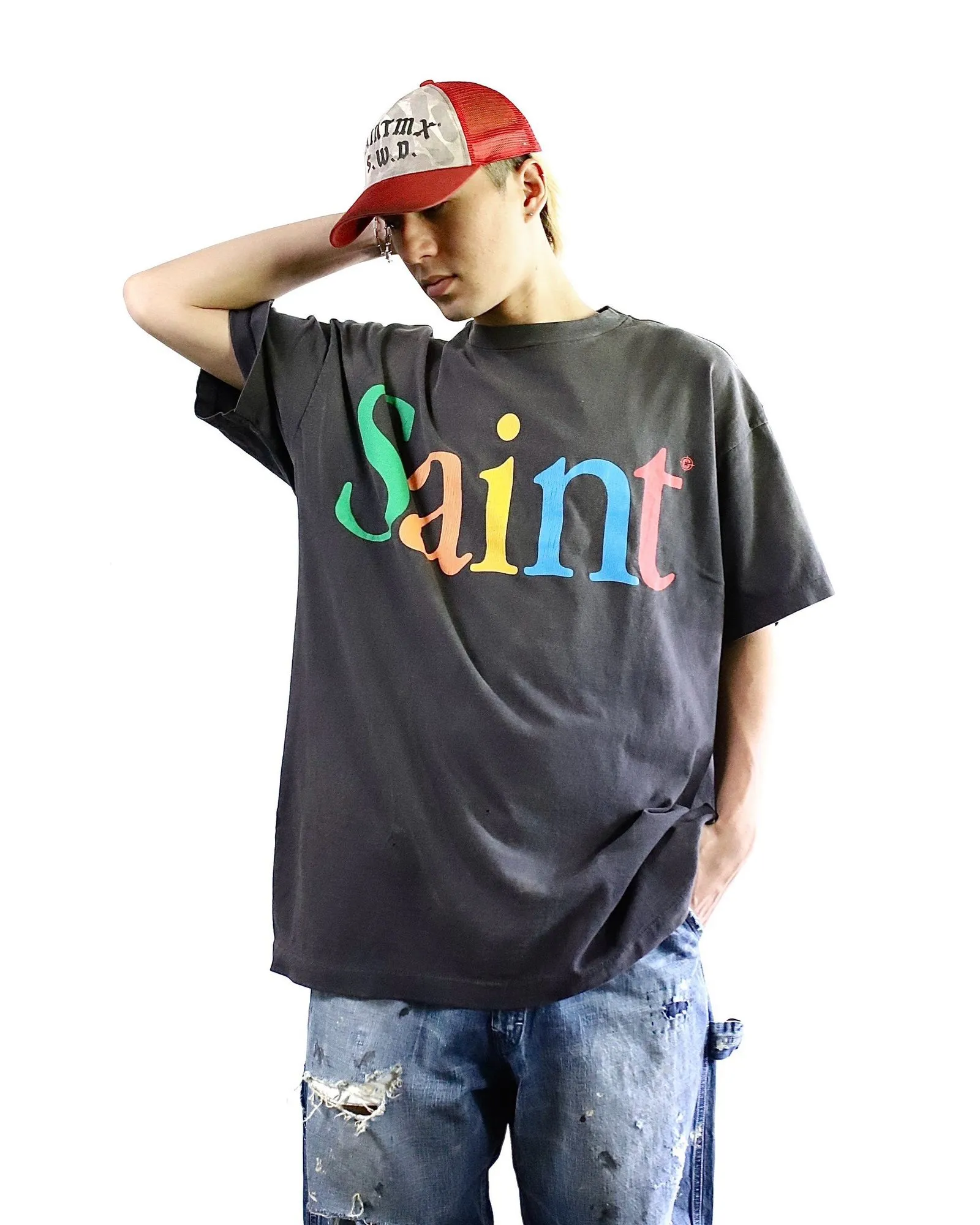 SAINT Mxxxxxx SAINT_DENIM PANTS/PAINTER /BLUE Logging trousers with knife-cut holes and splashed ink. Patch jeans. Blue S-XL. All accessories are molded and customized. Super heavy work. Washed and distressed. Knife-cut holes. Artificial splashed ink graffiti. Authentic version. Loose and stylish.